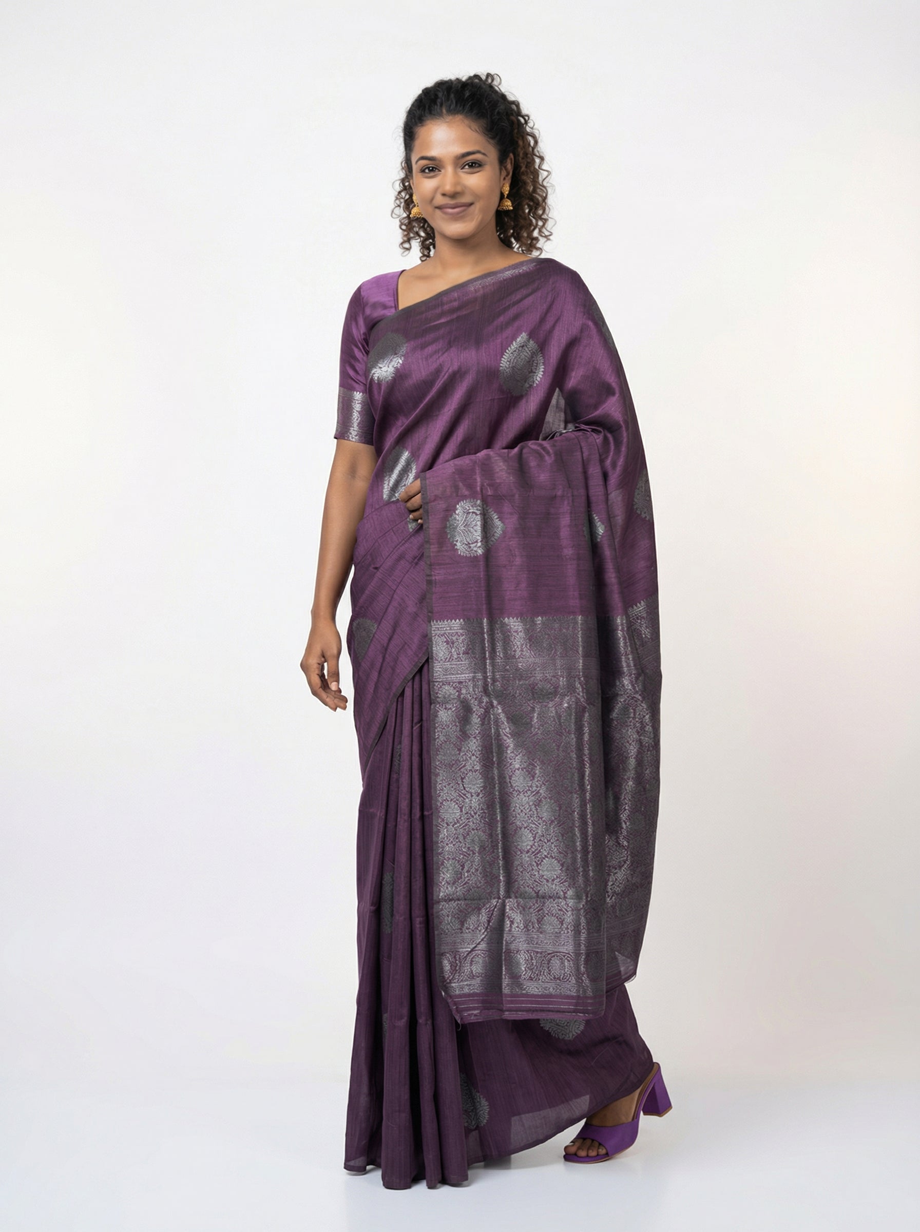 Semi Silk Classic Pinot Noir Saree with Detailed Paisley Design