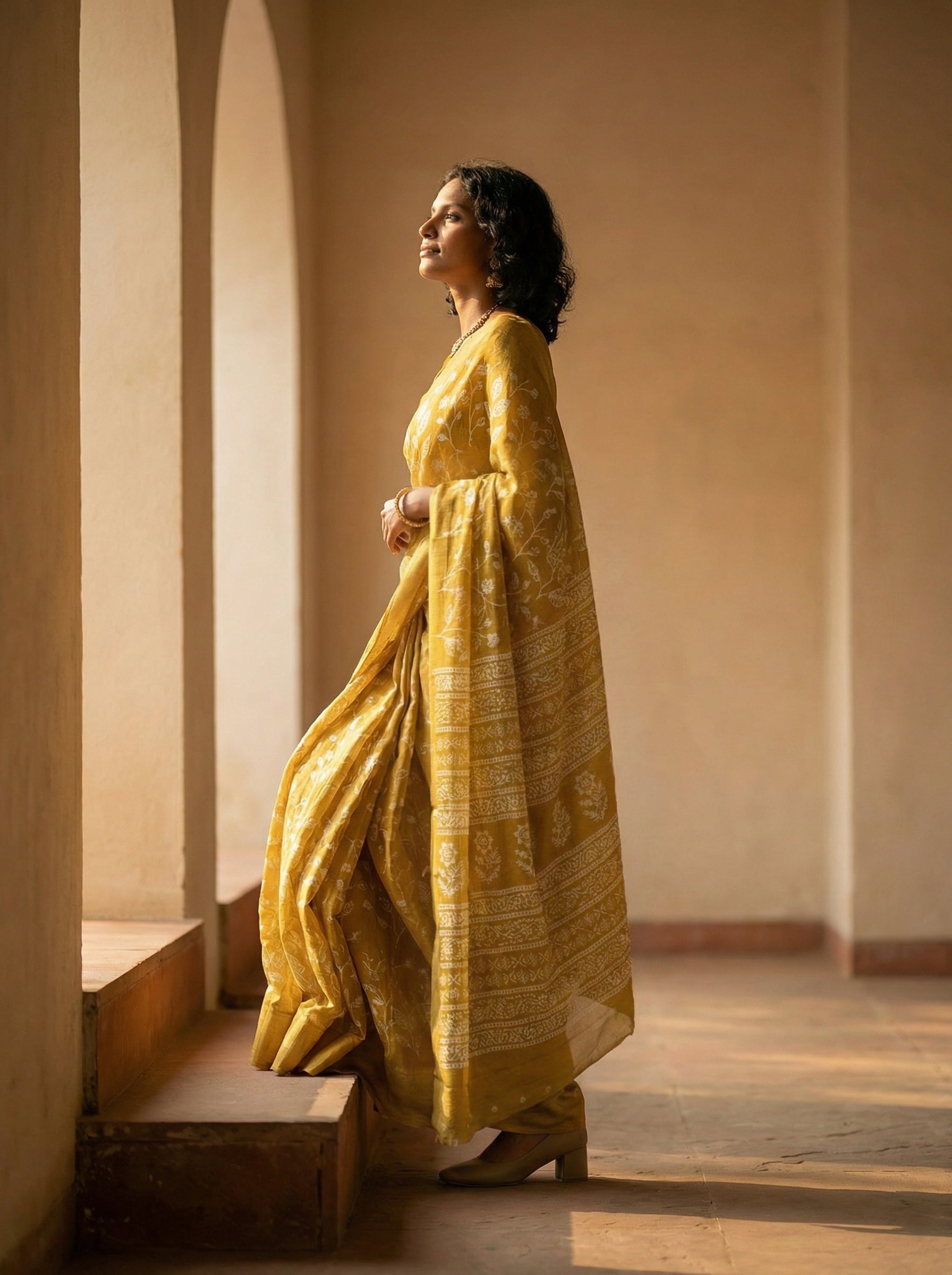 Synthetic Bright Yellow Saree with Floral Pattern