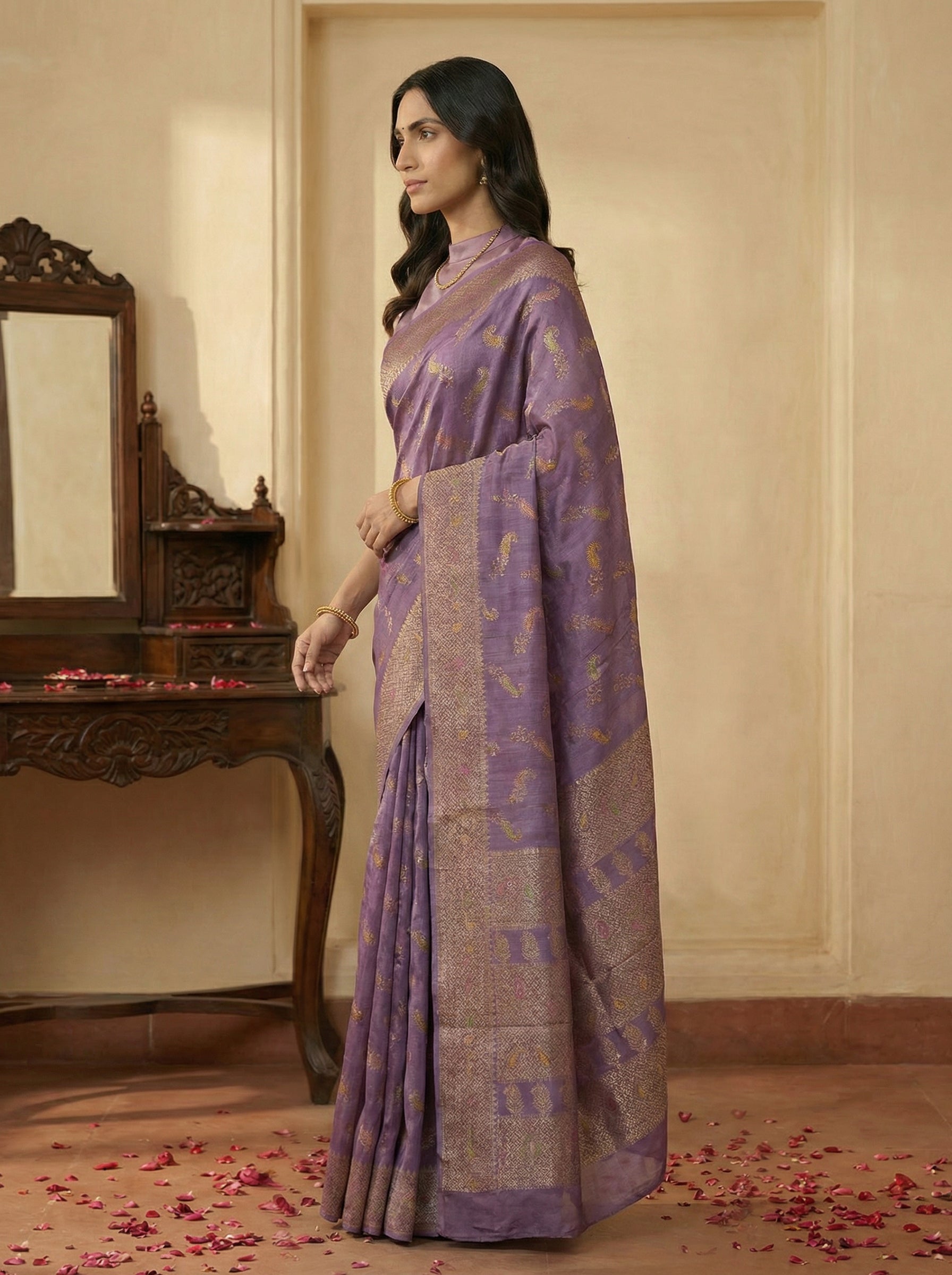 Jute Lilac Dust Gold Motif Saree