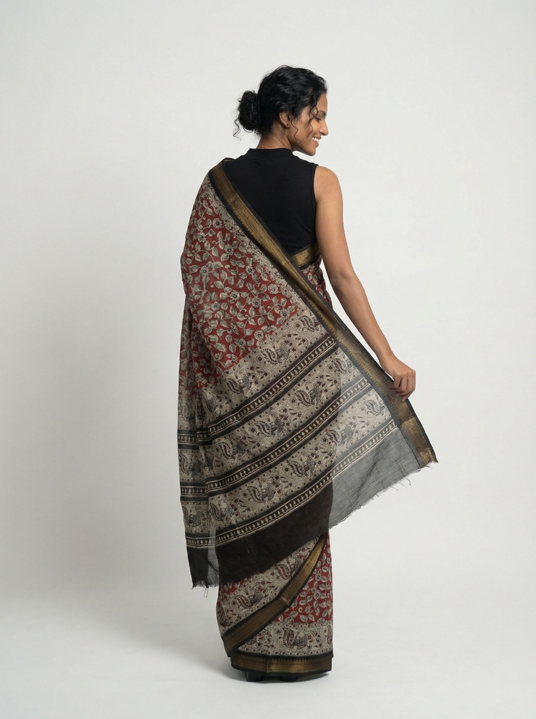 Chanderi Cotton Red And Black Floral Printed Saree