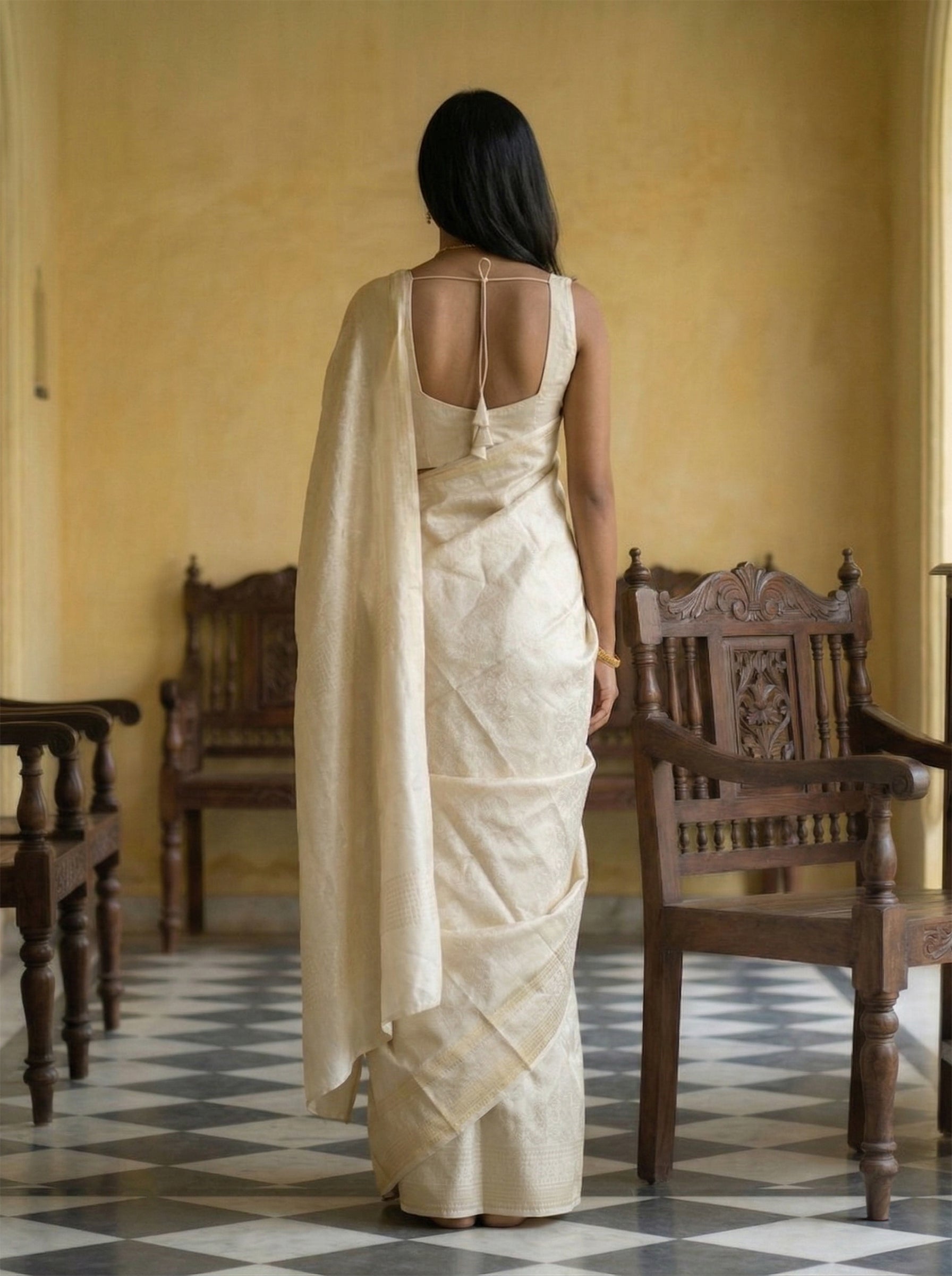 Kanjivarm Cream White Self-Design Saree