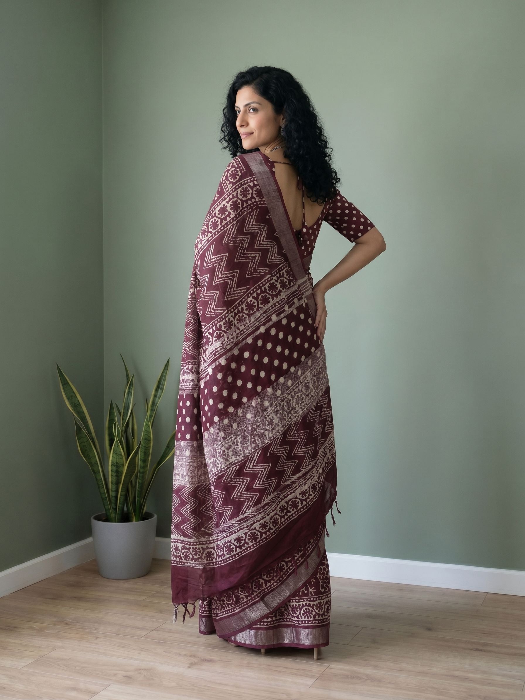 Linen Maroon Floral Batik Printed Saree with Zari Border