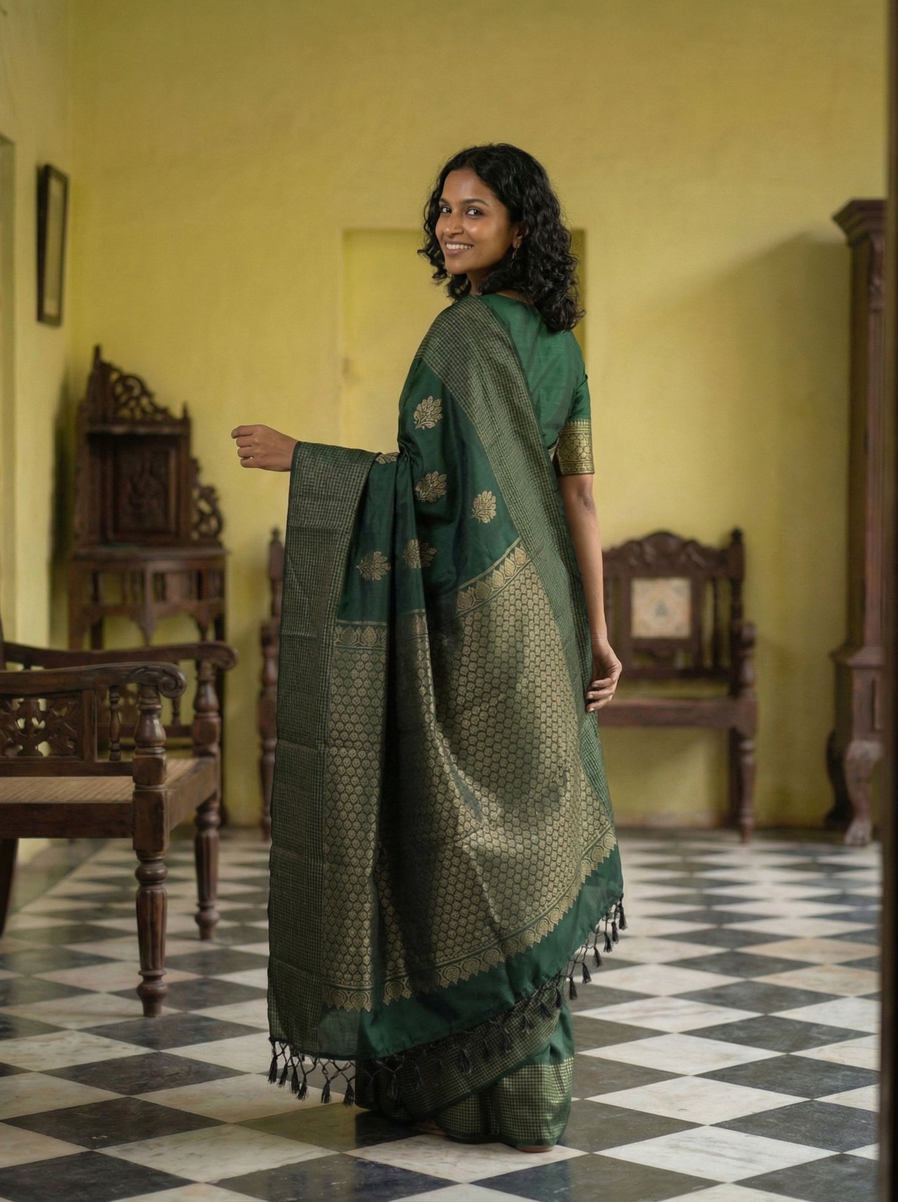 Kanjivaram Pure Silk Dark Green Checked Saree with Floral Buttas