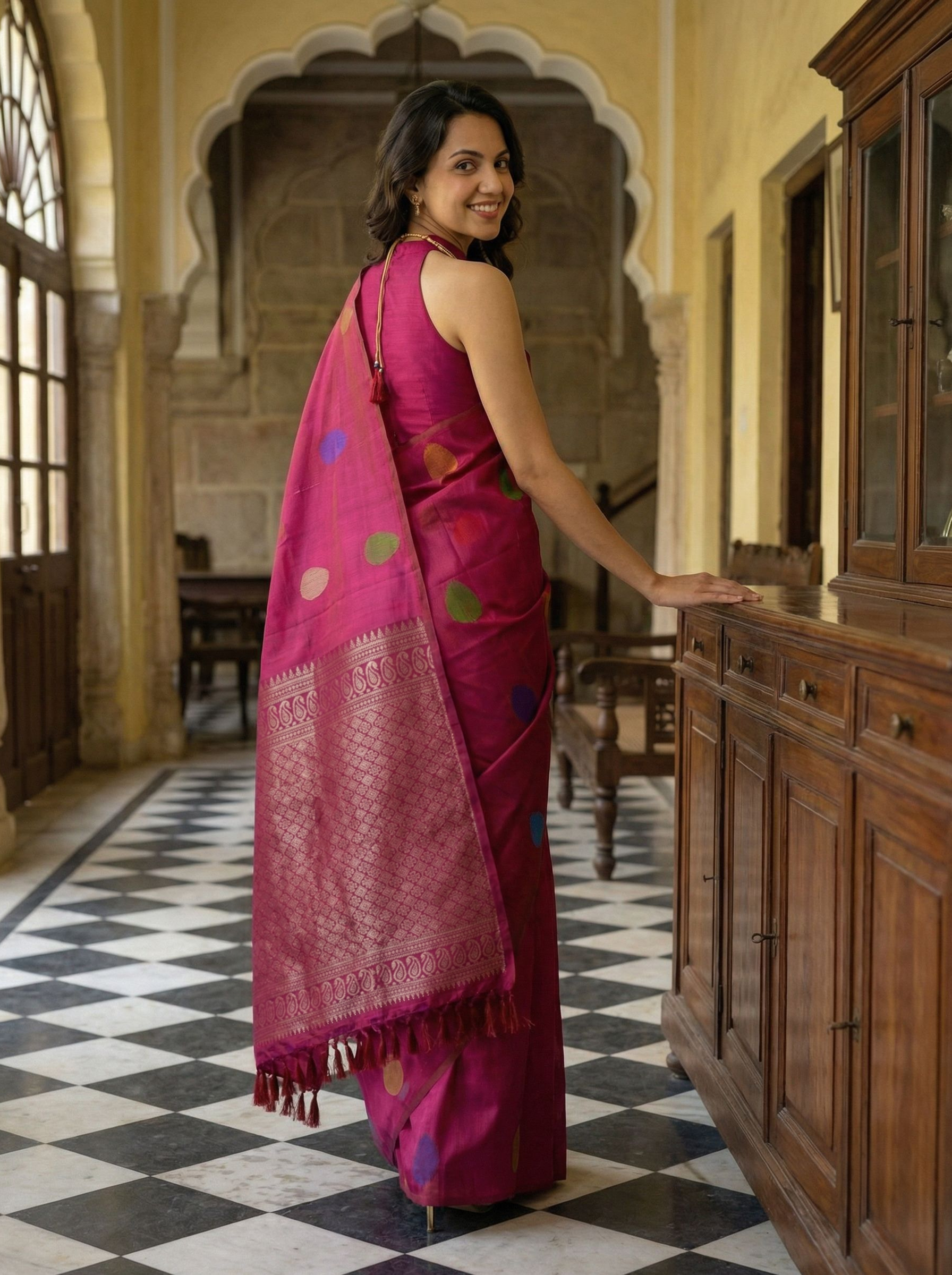 Kanjivaram Pure silk Pink Geometric Motif Contemporary Saree
