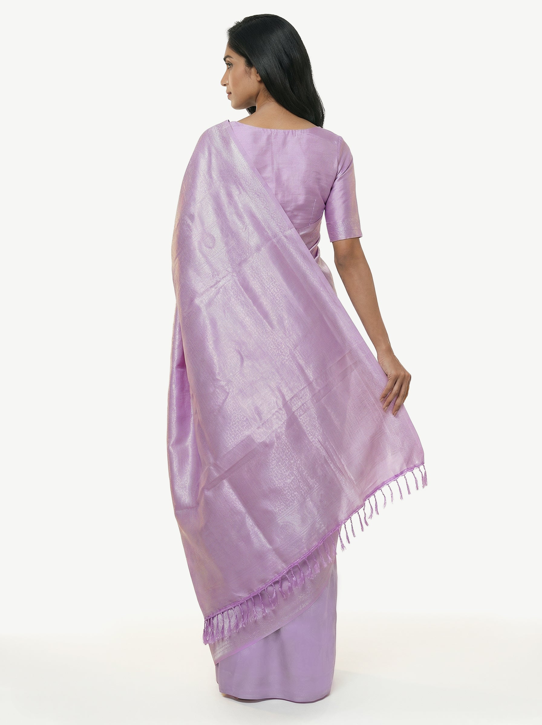 Silk Elegant Lavender Saree With Spread Butta Design