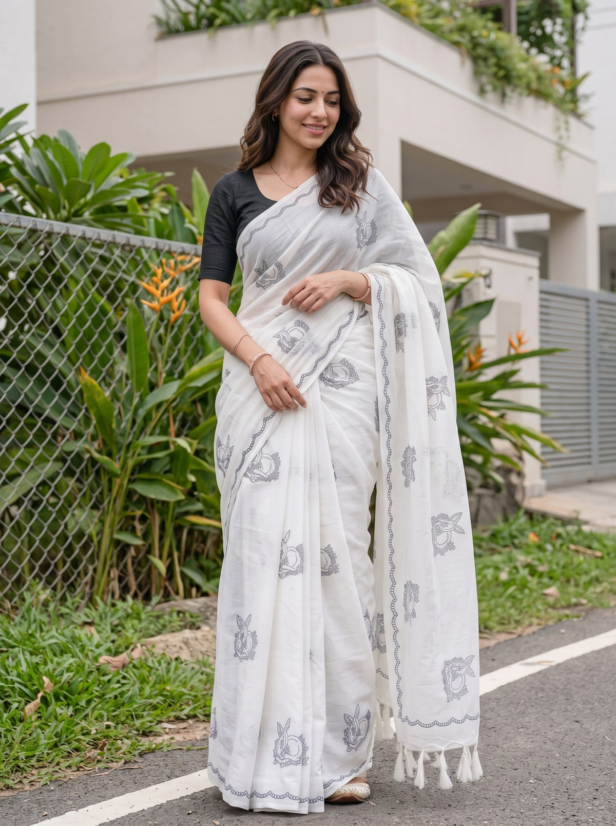 Cotton White Saree with Deer Face Print in Floral Wreath