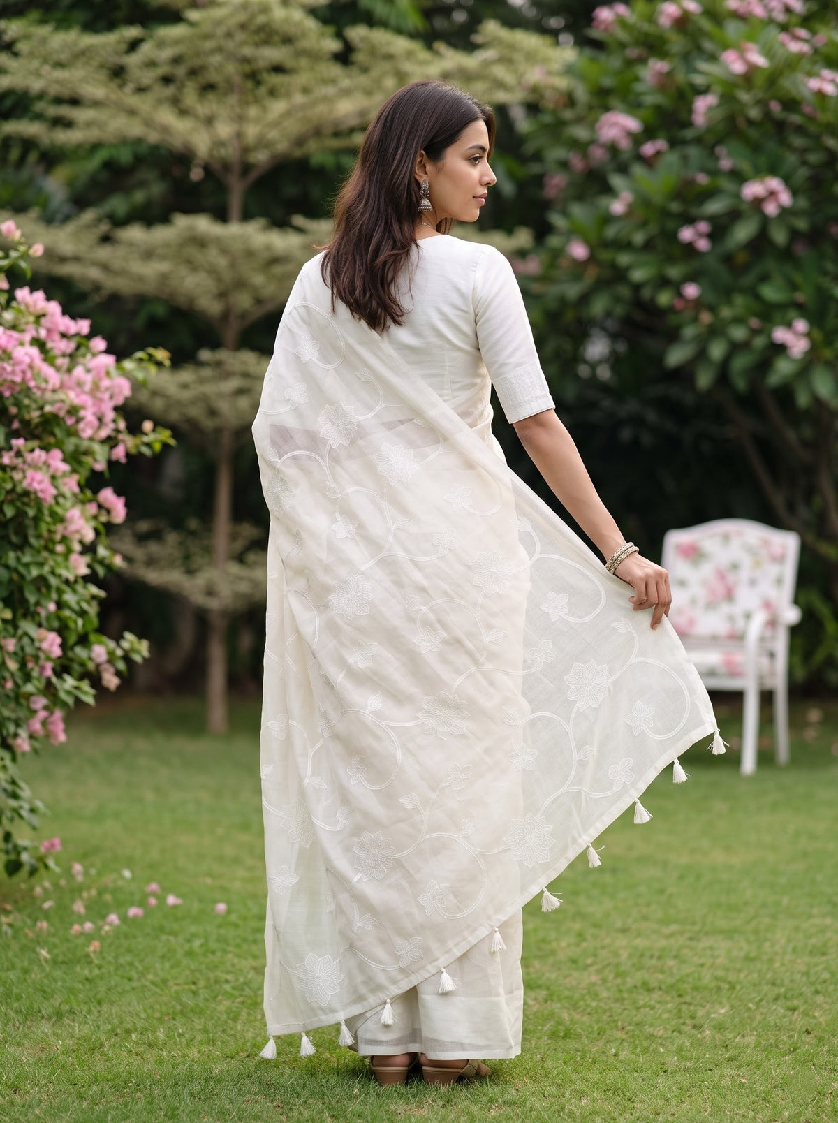 Mul Chanderi Cream Saree with Floral Vine Embroidery