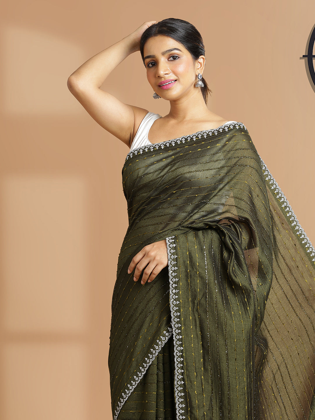 Mehandi Green Vijithra Silk Saree With Horizontal Thread Stripes Over Body