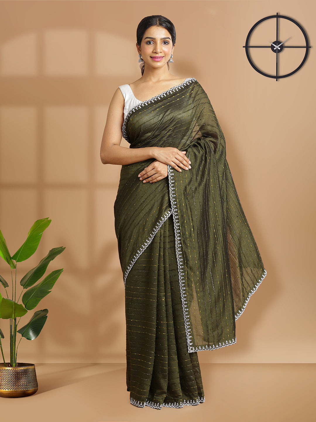 Mehandi Green Vijithra Silk Saree With Horizontal Thread Stripes Over Body