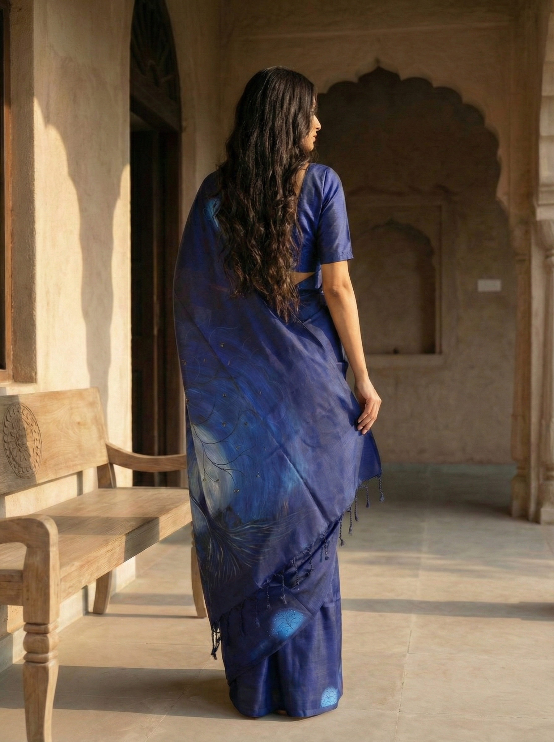 Pure Kancheepuram Silk Saree in Navy Blue – Plain Body with Mural Print Pallu