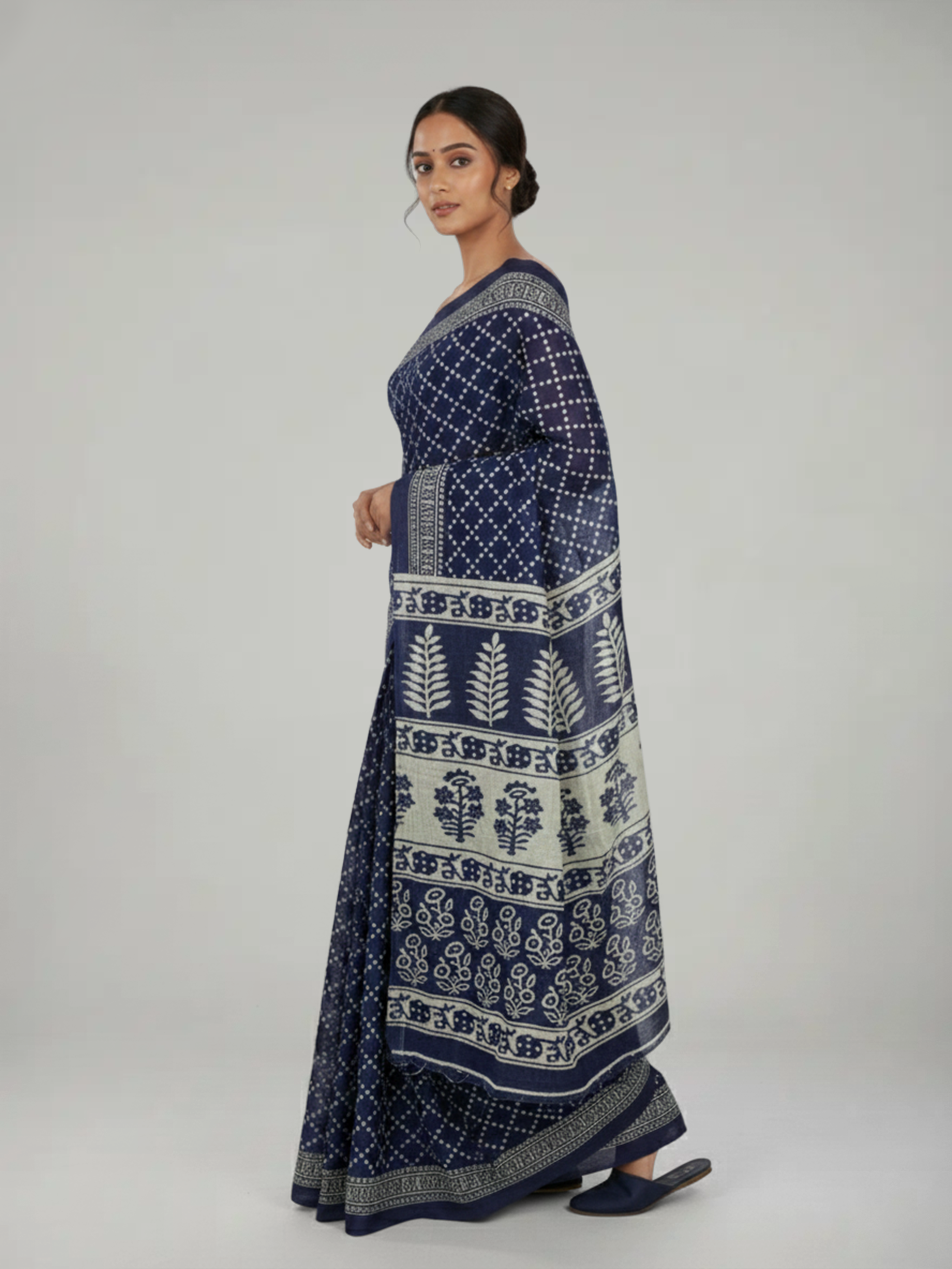 Navy Blue Soft Cotton Saree With Dotted Check Pattern