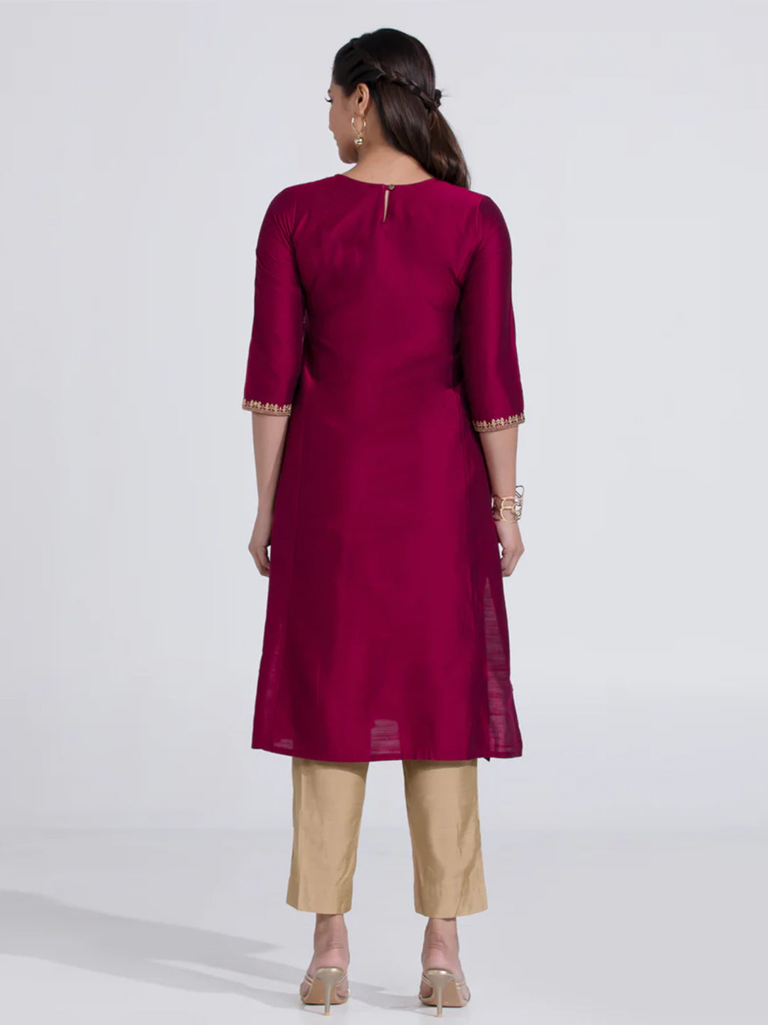 Wine Coloured Straight Kurta with Kathakali Design & Foil Mirror