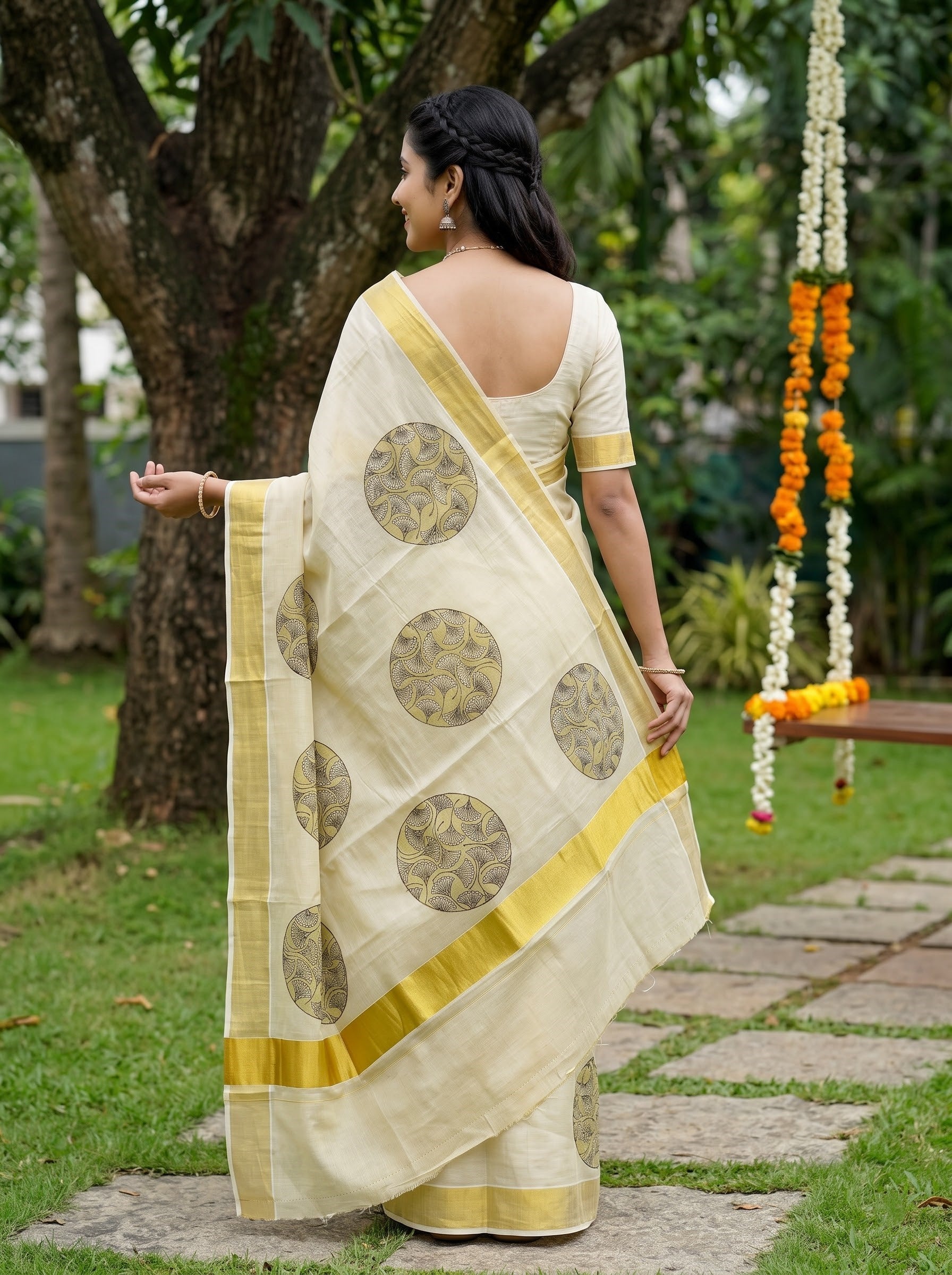 Tissue Cream Gold Circular Ginkgo Leaf Print Onam Special Kerala Saree