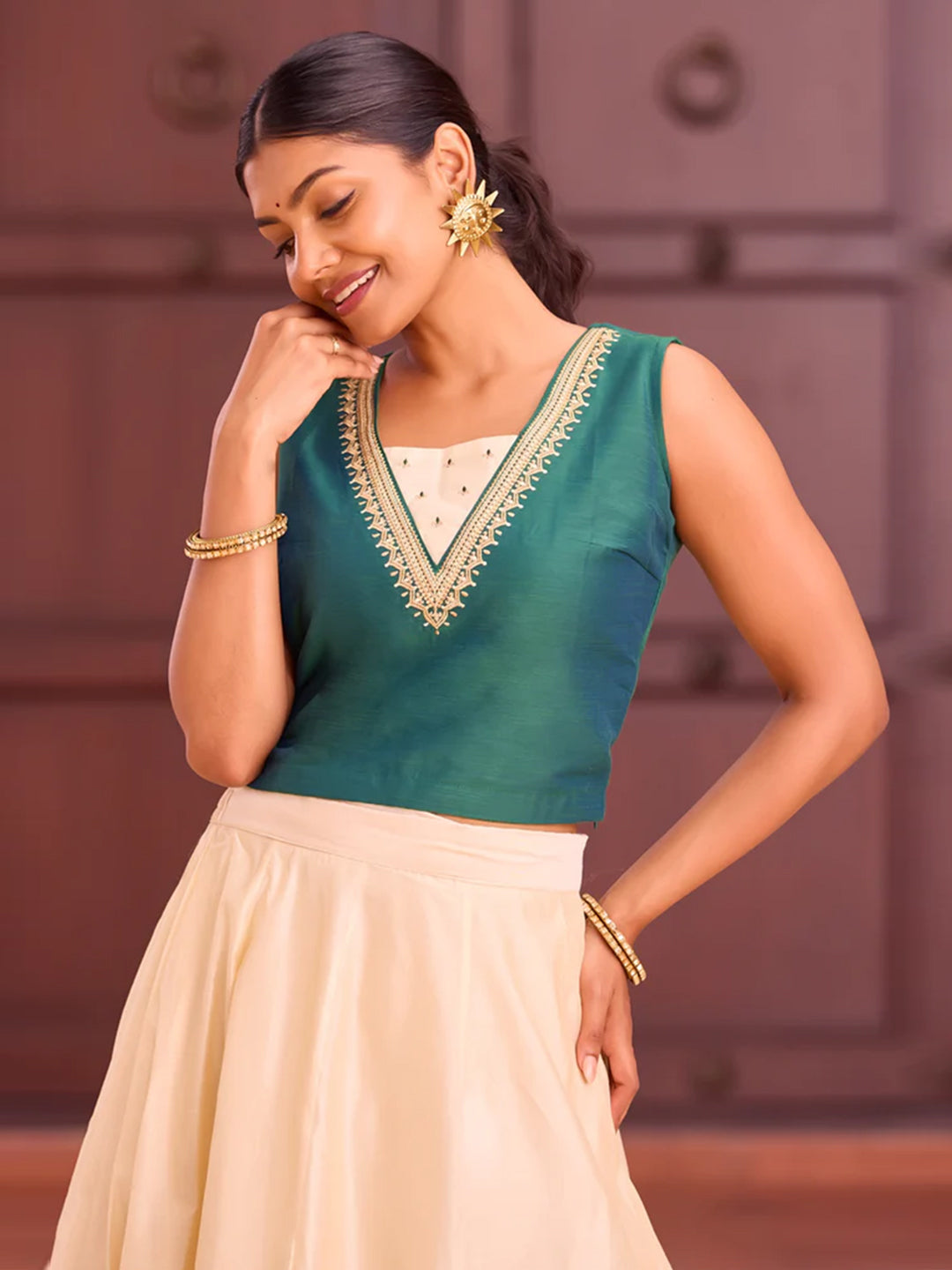 Muthukuda Embroidered Green Crop Top with Printed Off-White Skirtset