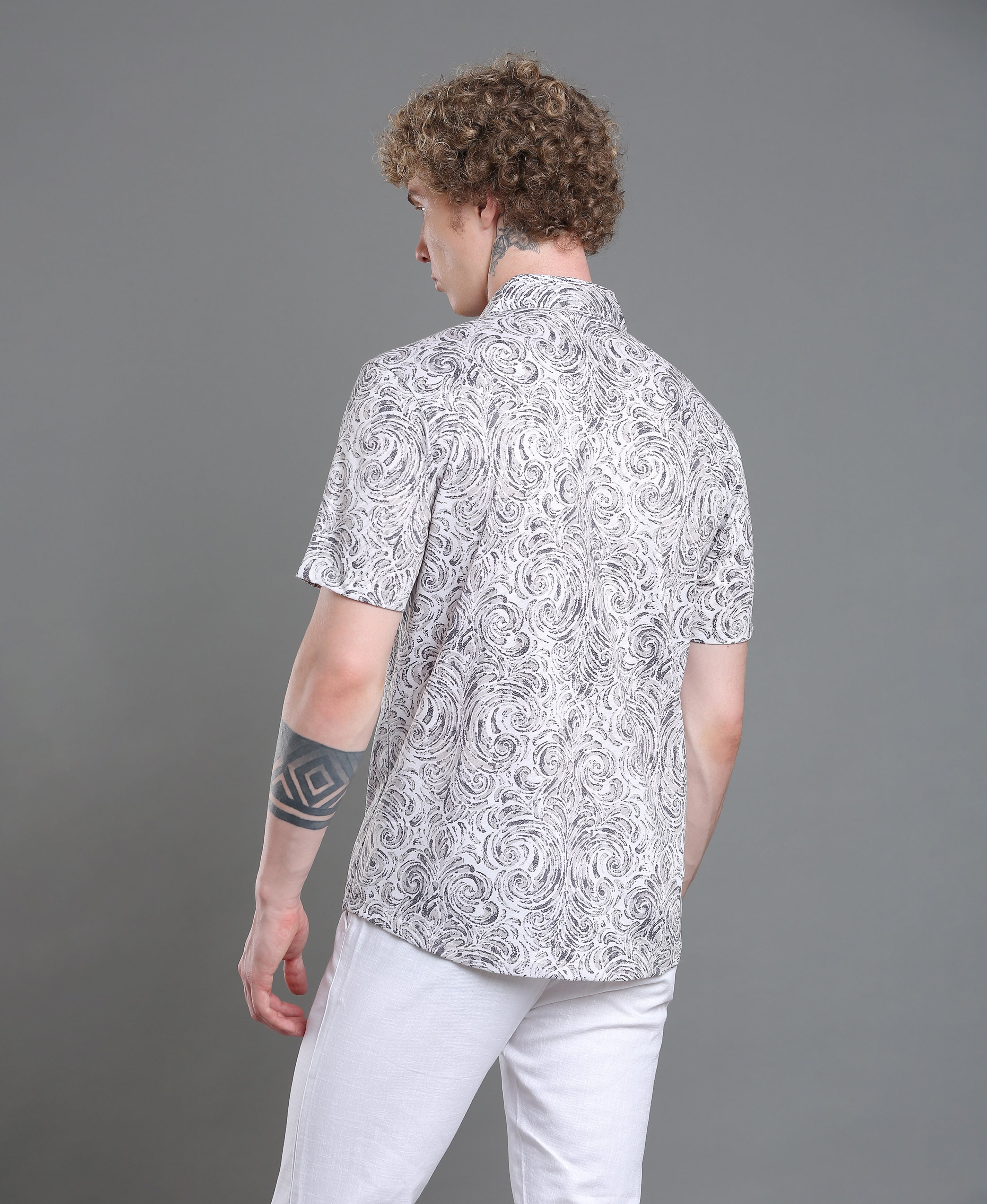 Vivid Poly Cotton Print Slim Shirt For Men