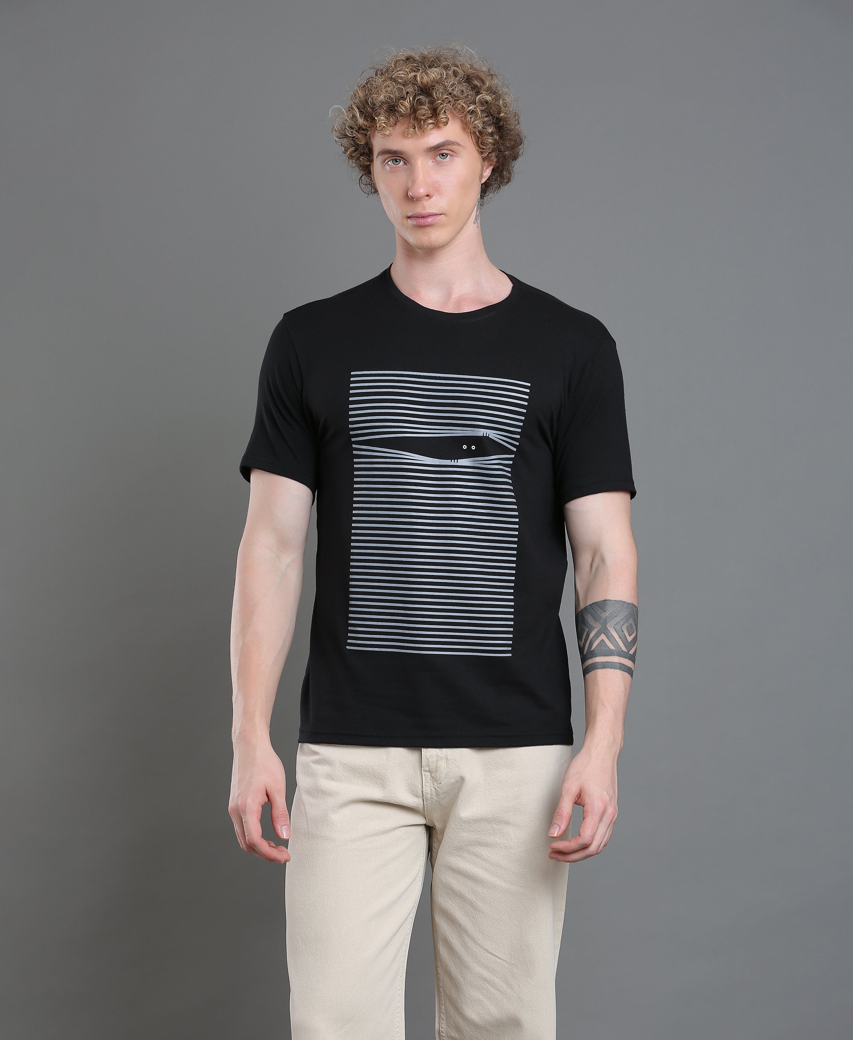 Obsidian Crest Print Tee For Men